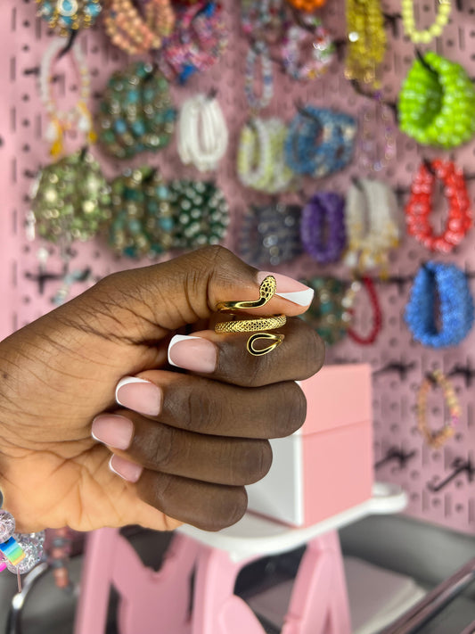Snake rope ring
